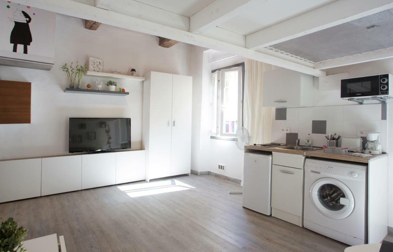 Gregbnb - Filet Suspendu ! - Parking Inclus - Climatise - Wifi -15Min Gare Toulon Dış mekan fotoğraf
